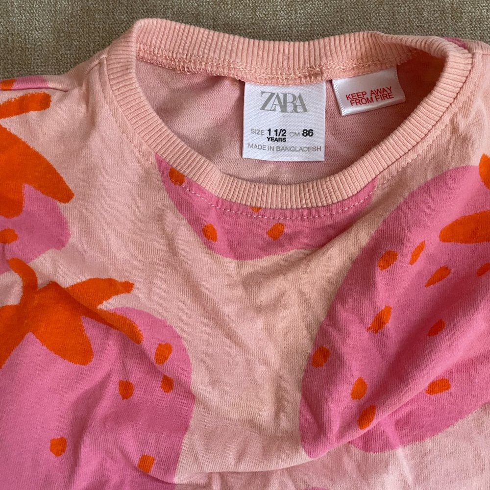 Zara Pink T-Shirt Set with Strawberry Print - Picture 2 of 3